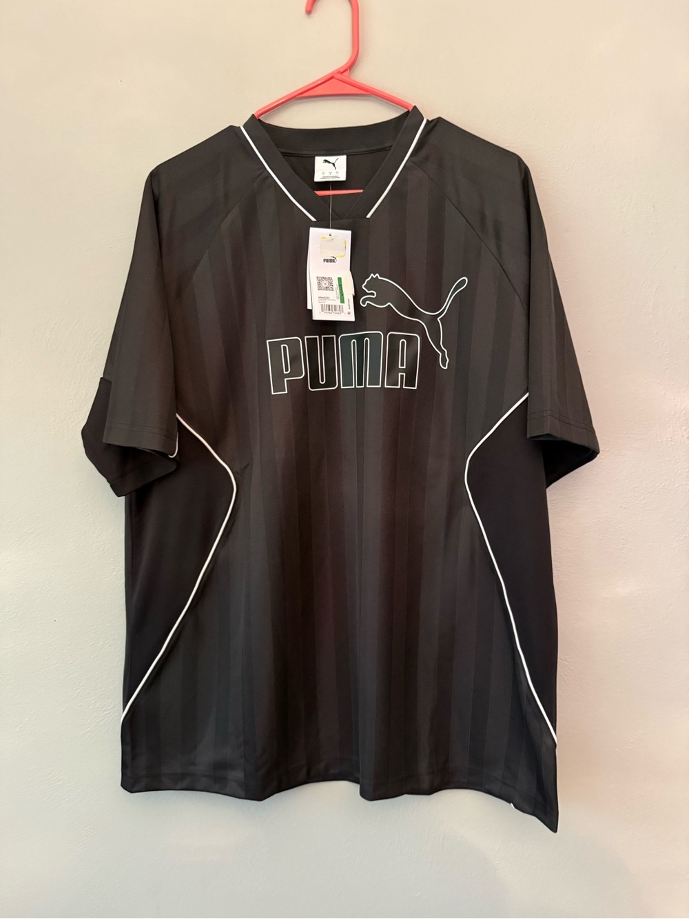Puma Men’s Black Logo Jersey Shirt